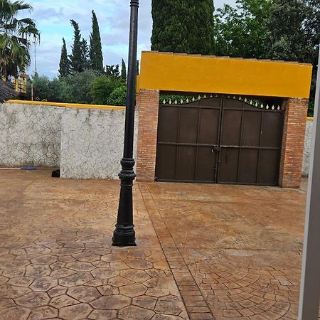Chalet El Campillo إشبيلية المظهر الخارجي الصورة